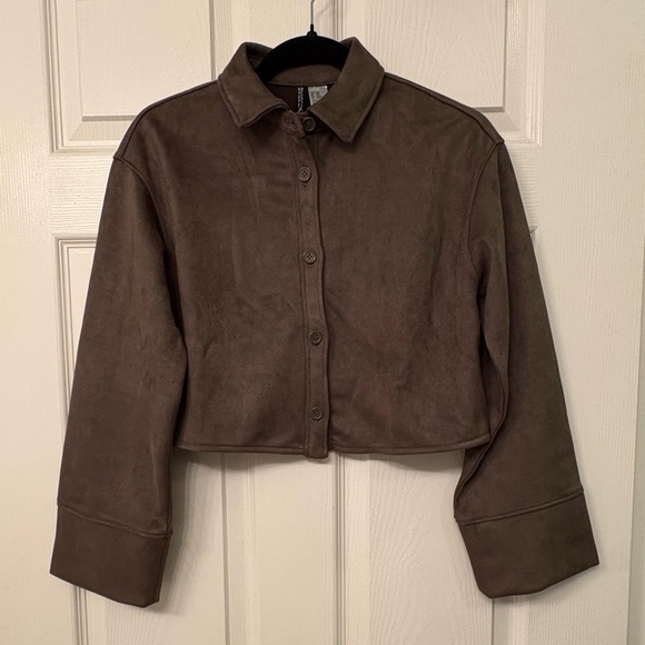 New With Tag H&M Olive Loose-Fit Cropped Shirt - Picture 5 of 8